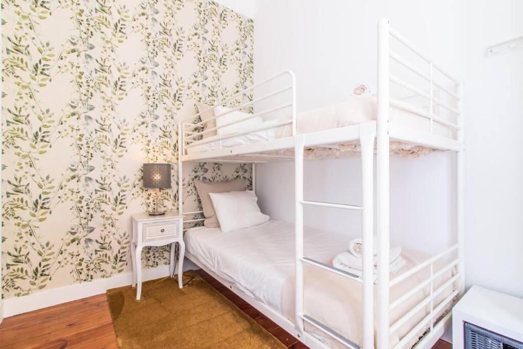 Downtown 7 Bedroom - Liberdade Apartment *